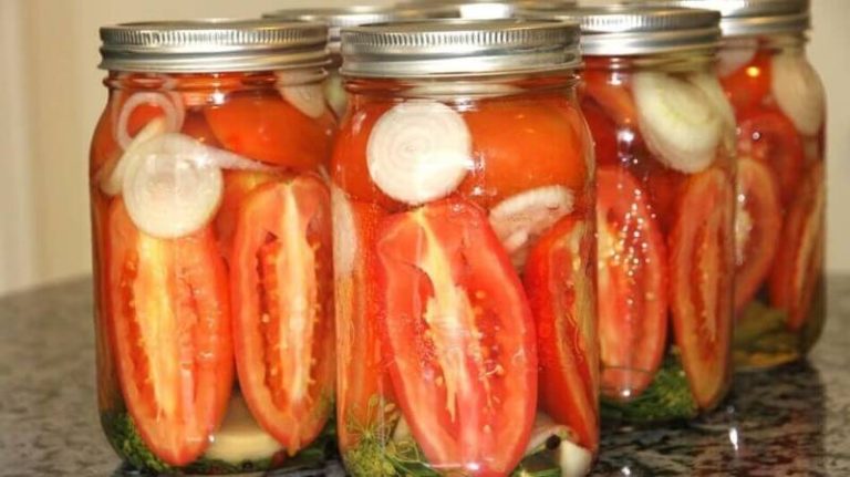 Roșii la borcan pentru iarnă - rețeta simplă