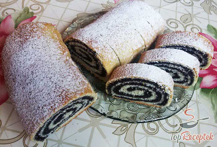 Ruladă cu semințe de mac - un desert simplu și delicios cu aluat dospit