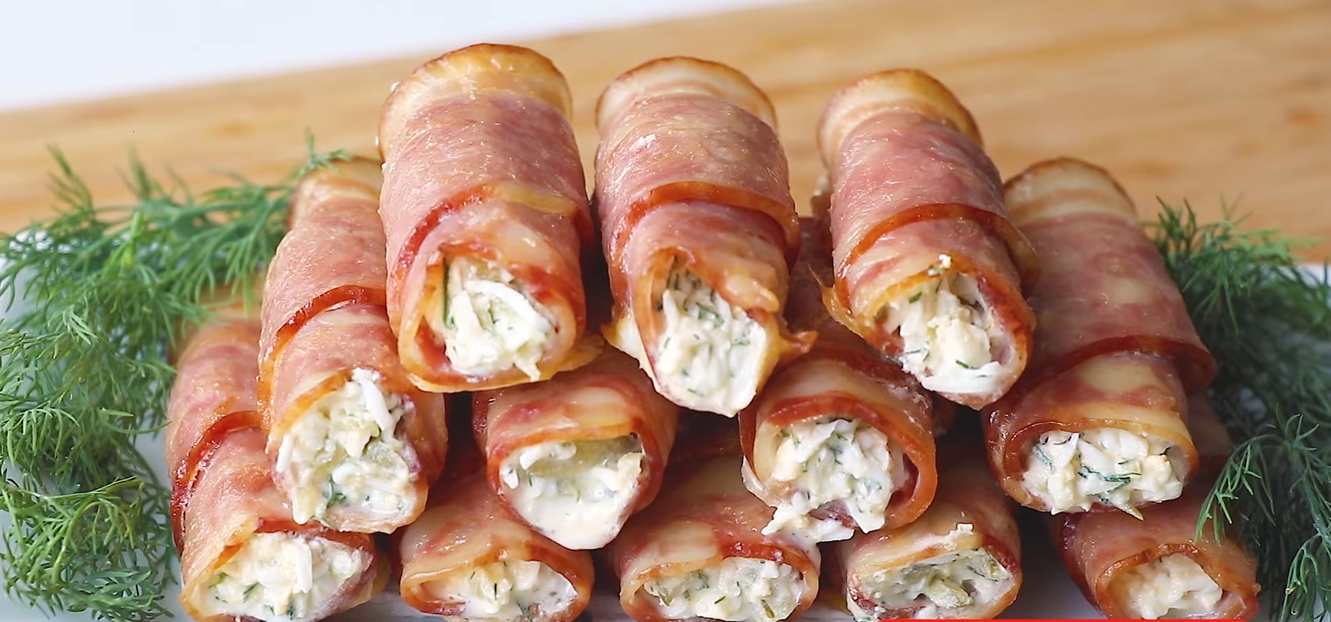 Rulouri din bacon cu umplutură savuroasă