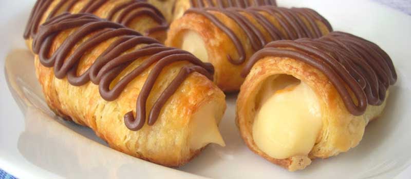 Cea mai ușoară rețetă – Rulouri de foietaj cu cremă de vanilie