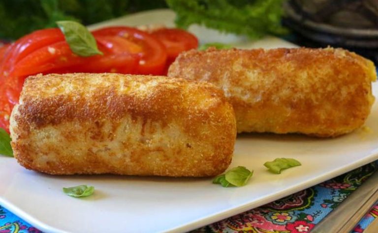 Aperitiv din carne tocată de pui - Fă mai mult că se termină imediat