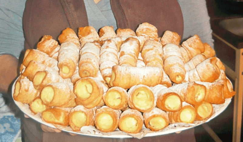 Rulouri cu cremă de vanilie și brânză - Desertul pe care îl fac atunci când ne adunăm toți