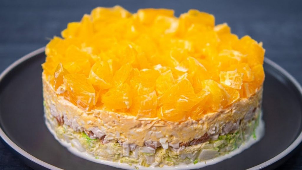 Salată cu pui și portocale: Nelipsită de pe masa noastră
