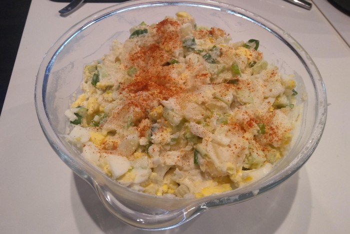 Salată de cartofi cu smântână