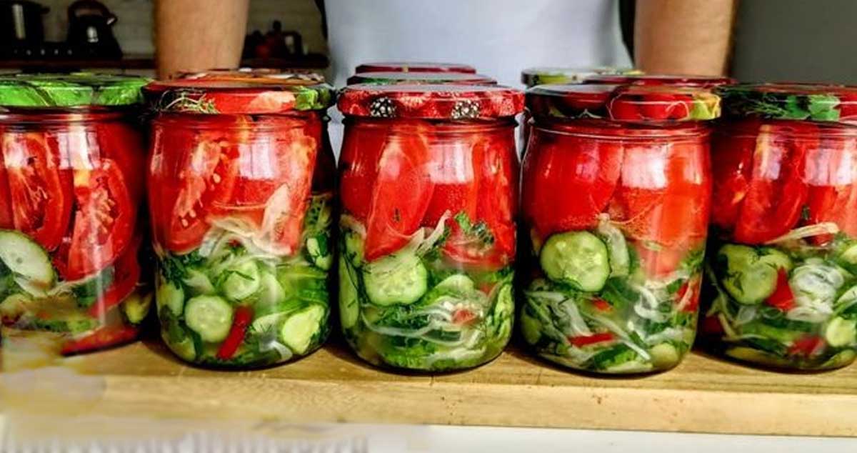 Salată de legume la borcan