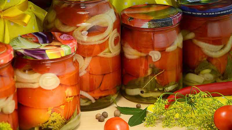 Salată de roșii cu legume la borcan - o rețetă delicioasă pe placul tuturor