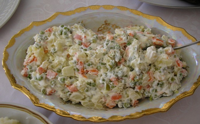 Salată rusească - Rețetă tradițională