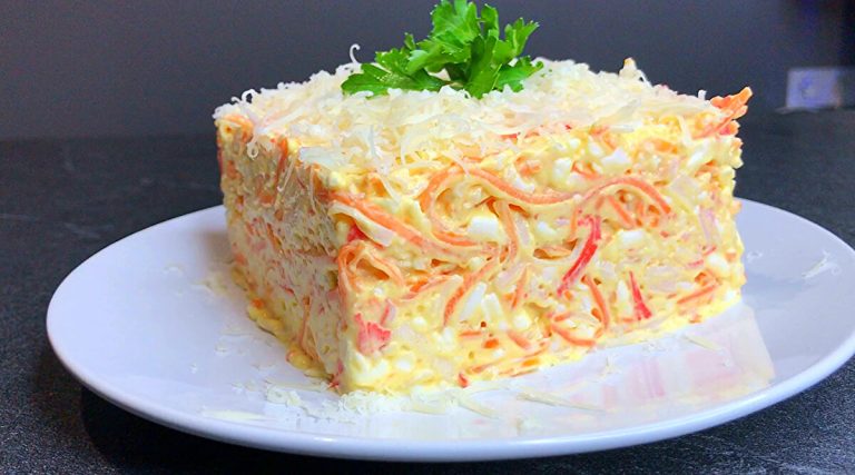 Salată ușoară gata în doar 5 minute: se prepară din cele mai simple ingrediente