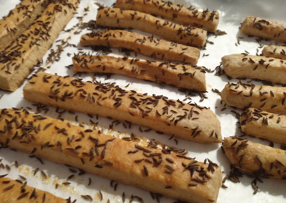 Saleuri cu cașcaval și semințe de chimen - Sunt absolut delicioase. N-ai cum să nu le adori