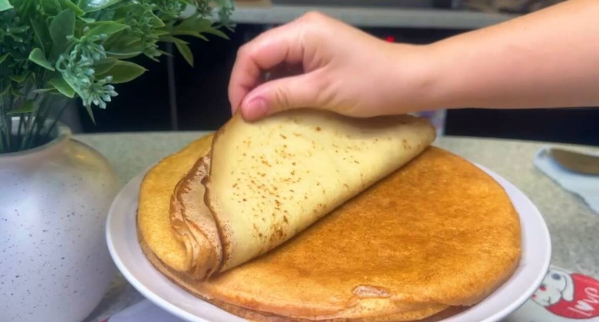 Secretul unor clătite pufoase și subțiri: trebuie să respecți câțiva pași