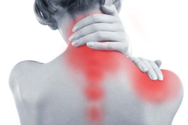 De ce simțim furnicături în brațe? Iată ce ar putea să le cauzeze și cum le tratezi