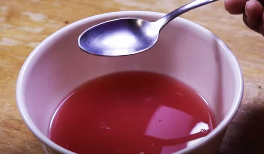 Scapă de COLESTEROL și elimină MUCUSUL din PLĂMÂNI cu această rețetă de SIROP cu CEAPĂ și MIERE