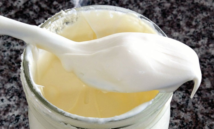 Cum să Faci Smântână Pentru Frișcă din LAPTE Acasă ~ Doar 1 ingredient