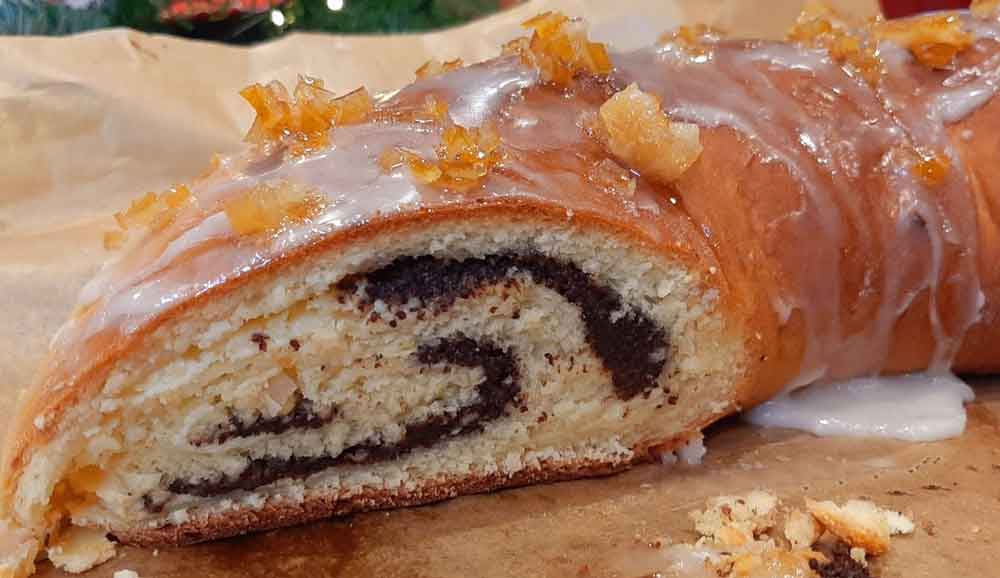 Ștrudel cu brânză și semințe de mac. Se topește în gură