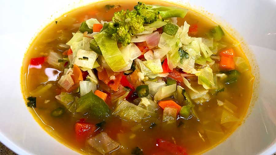 Dieta cu Supa de Varză Te Ajută să Slăbești – Vezi Meniul Pentru 7 zile