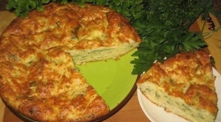 Plăcintă aperitiv cu dovlecei