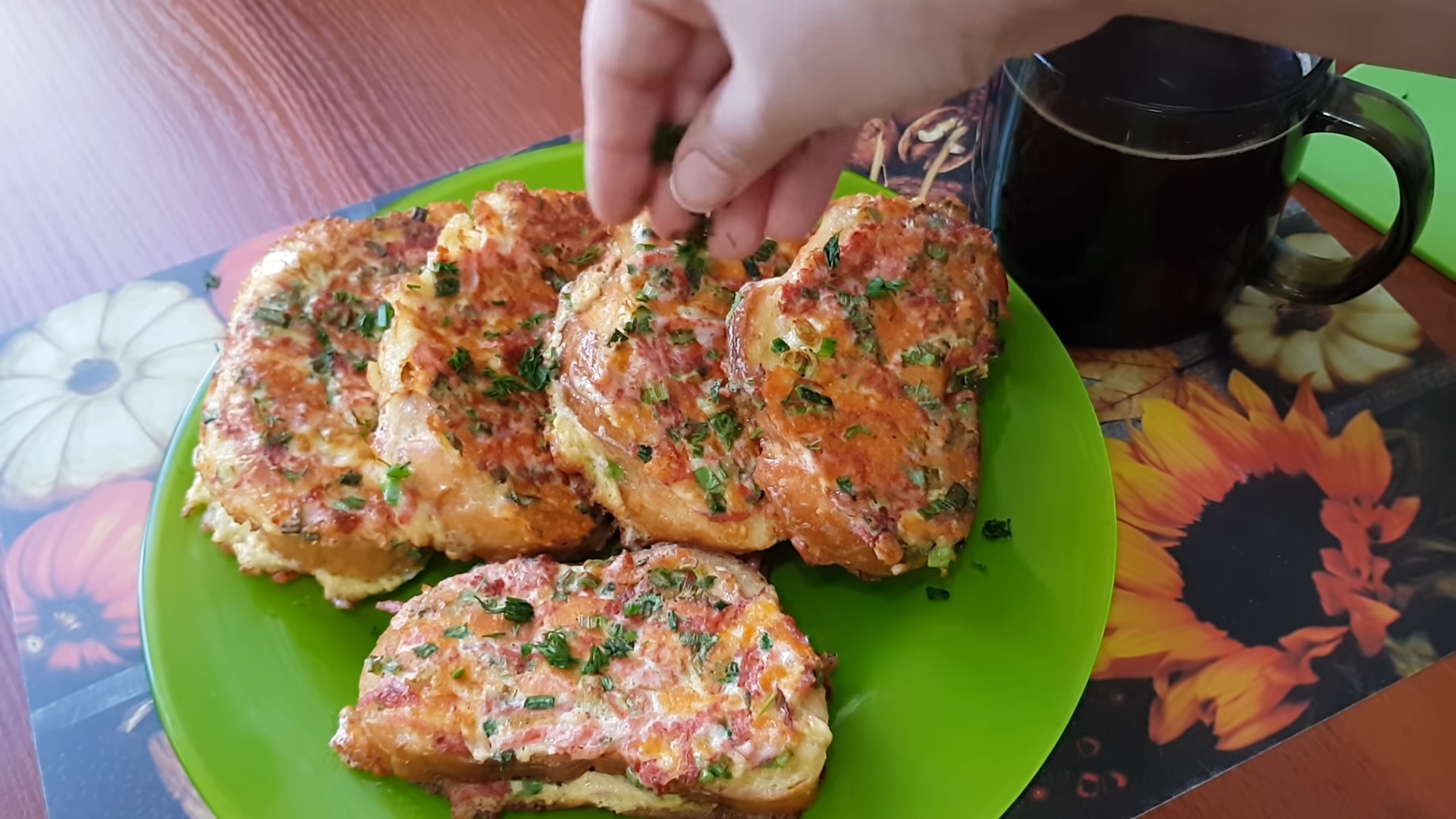 Tartine gustoase și savuroase – Se fac în doar 5 minute și sunt atât de bune că te lingi pe degete