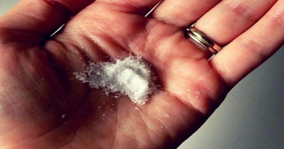 Consumă acest aliment seara și scapă de insomnii și durerile de cap