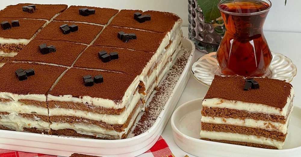 Tiramisu Delicios - Rețetă Autentică Pas cu Pas