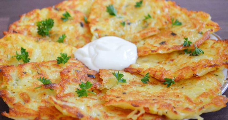 Tocinei de cartofi - adaug smântână în aluat și sunt perfecți