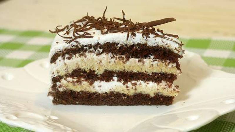 Tort delicios cu blat de cacao făcut în casă - o rețetă ușoară