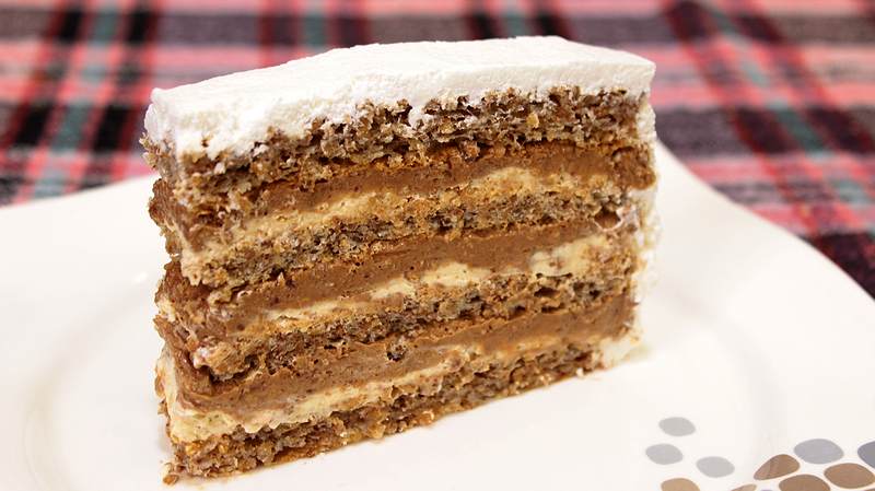 Tort cu blat de nuci