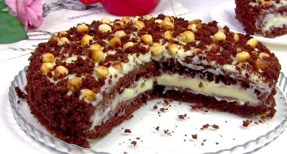 Tort cu cremă de vanilie - o rețetă simplă și rapidă