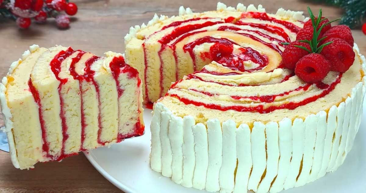 Tort cu cremă de vanilie și zmeură -  un deliciu ce nu trebuie ratat!