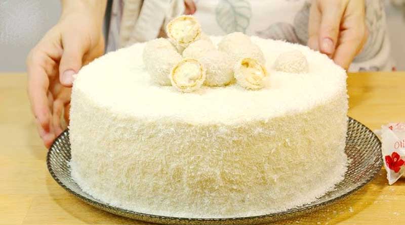 Tort Raffaello preparat în 30 de minute - un desert gustos