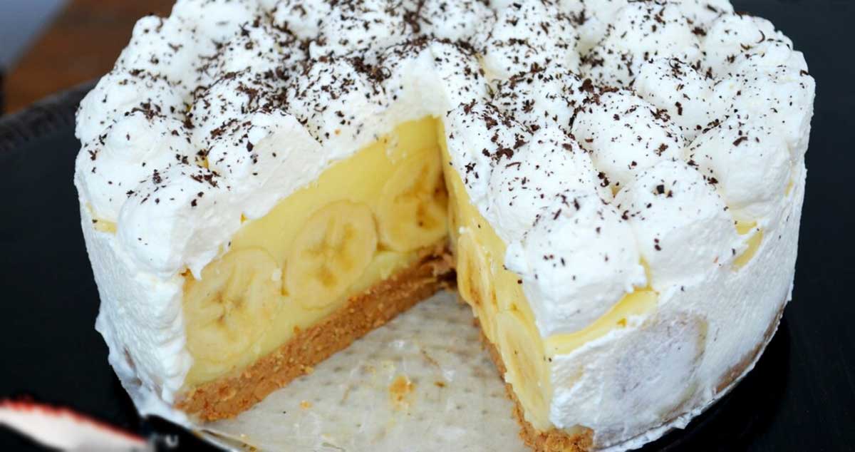 Tort cu banane și cremă de vanilie – rețetă fără coacere – un desert rapid și ușor