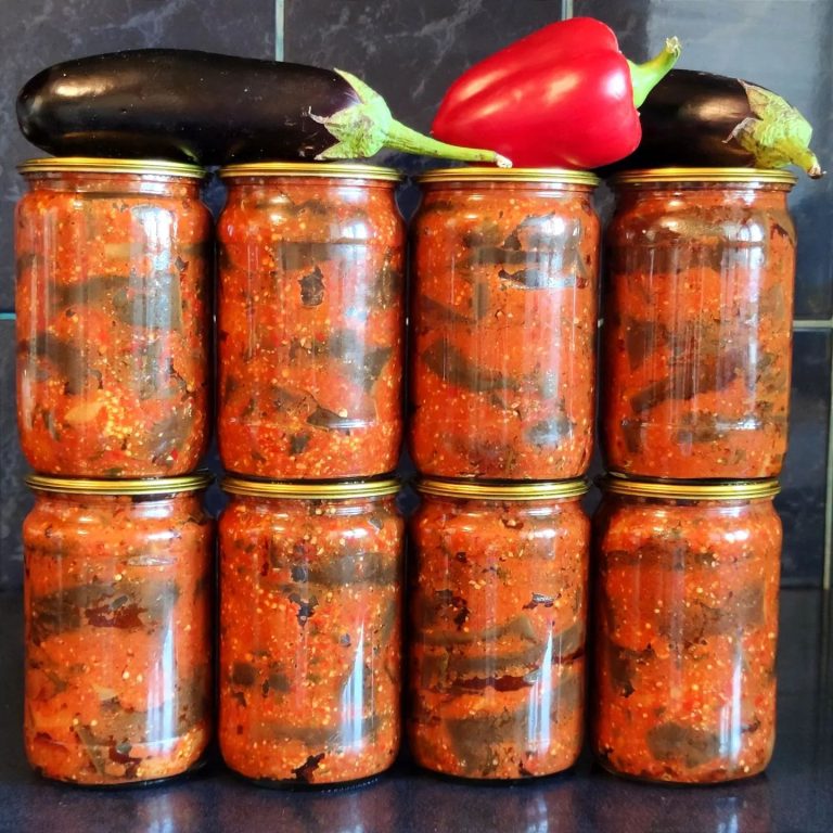 Vinete în stil georgian – doar așa le fac pentru iarnă! Cea mai gustoasă conservă testată de-a lungul anilor!